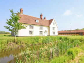 South Grange House - Sleep 16